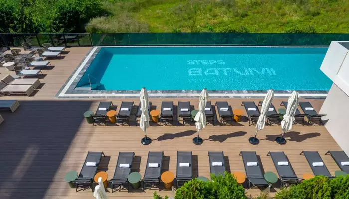 هتل استپس اند سوئیت باتومی